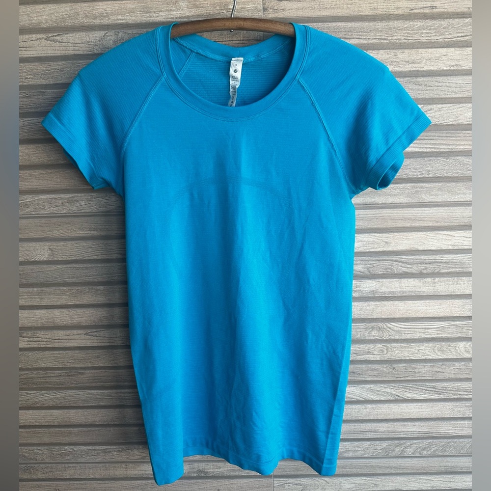 Authentic Lululemon Swiftly Tech Short Sleeve Top Turquoise Blue Seamless Size 6